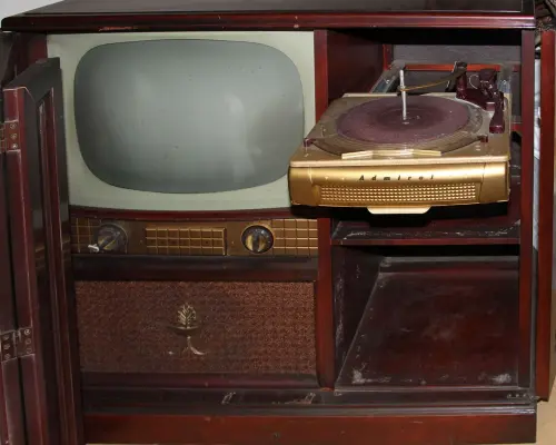 Televisor Admiral Console con tocadiscos